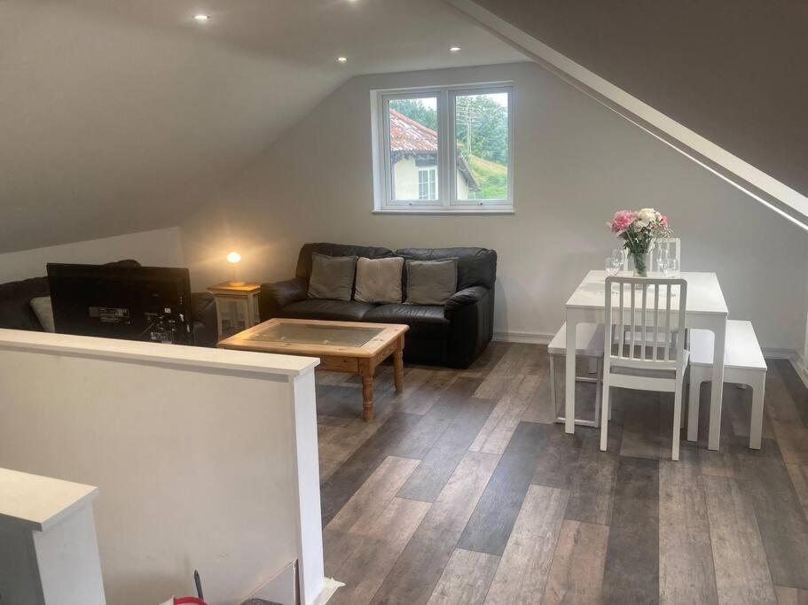 Ruby'S Retreat! Farm Stay! North Devon! Sleeps 6! Beaches Exmoor! Barnstaple Exterior foto